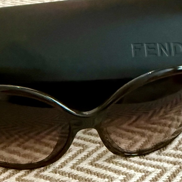 Fendi Accessories - Fendi Elegant Brown Sunglasses for Women